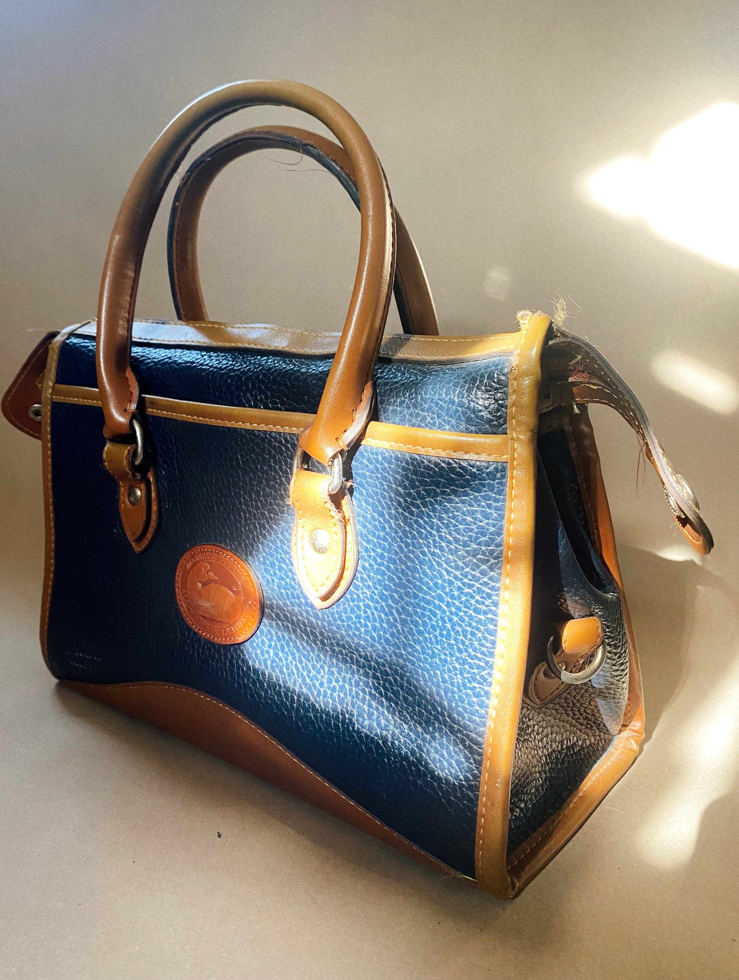 Blue dooney and bourke purse sales